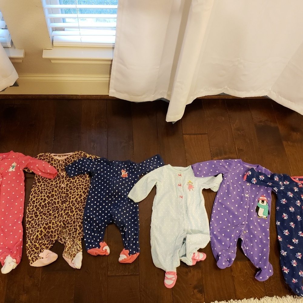 Sold! Bundle of 7 Sleep and play 6M baby girl PJ's